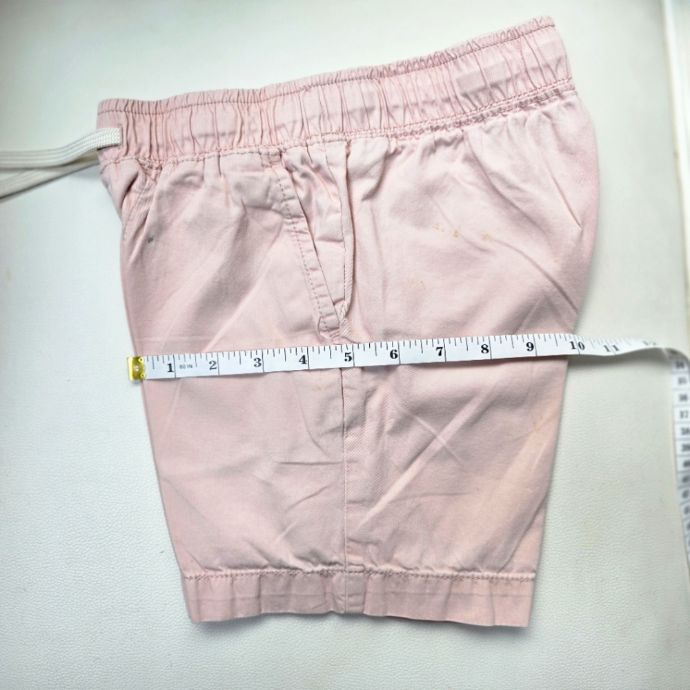 Boys Light Pink Old Navy Shorts. S( 6-7)